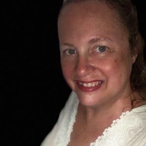 Meet your Posher, Carolyn